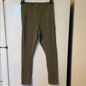 IVL‎ Size 6 Olive Green Leggings